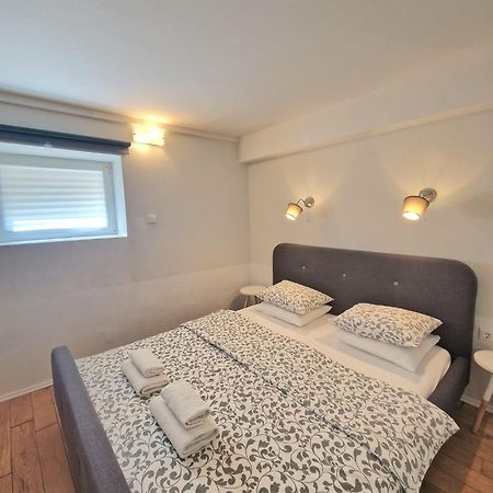 Max'S Downtown Oasis Apartment Zadar Bagian luar foto